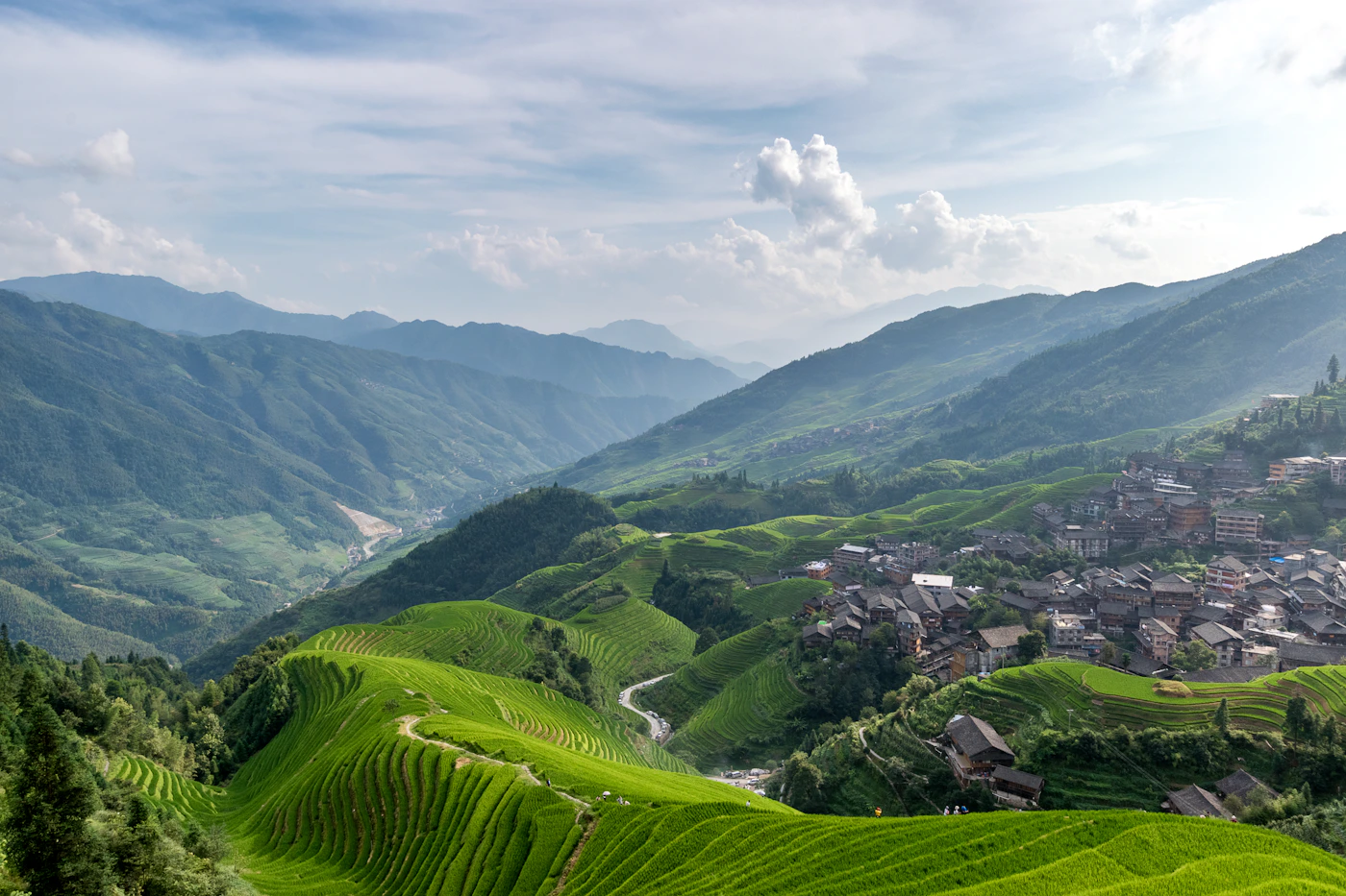 A few days with room to breathe between mountains and rivers